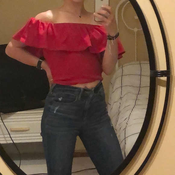 Red Off the shoulder top - Picture 4 of 4